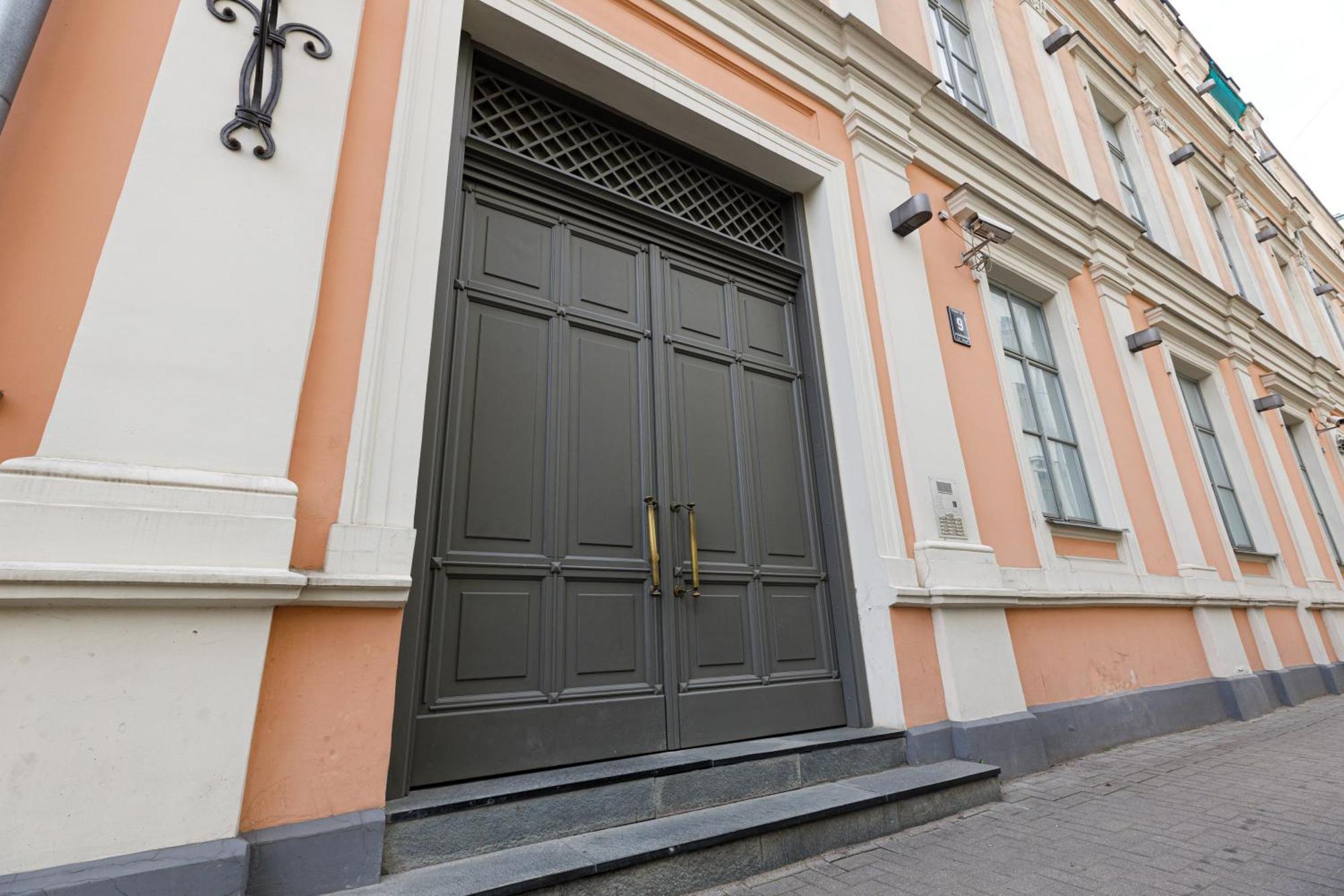 Two Bedroom In The Old Town Apartment *
